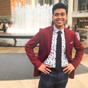 Meet your Posher, Christian